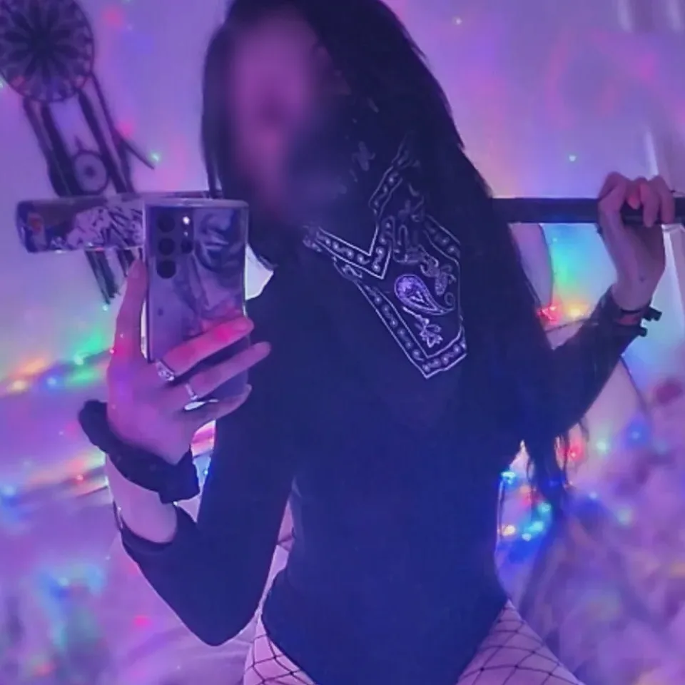 Alina, 28