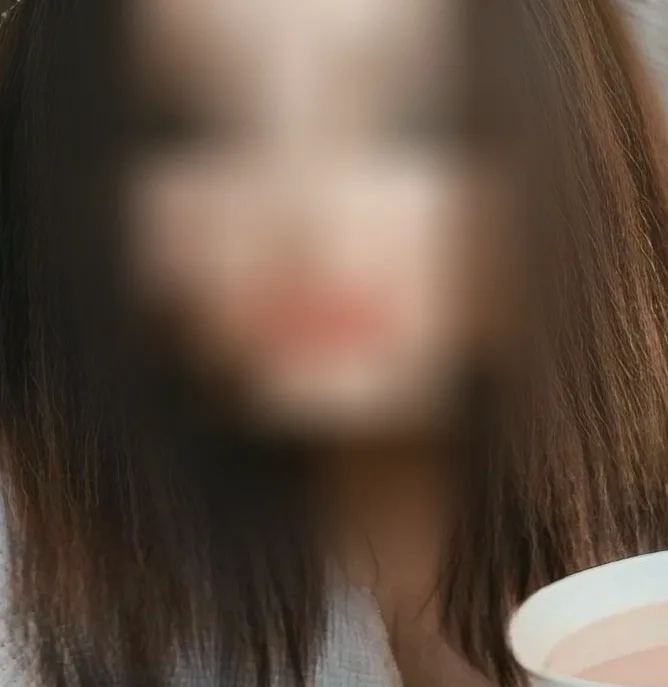 Merve, 23