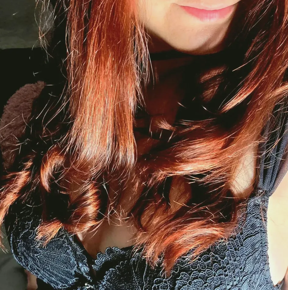 Nora, 29